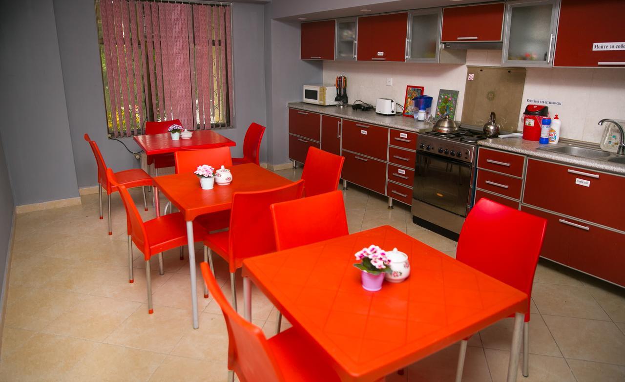 Highland Park Hostel Баку Екстер'єр фото