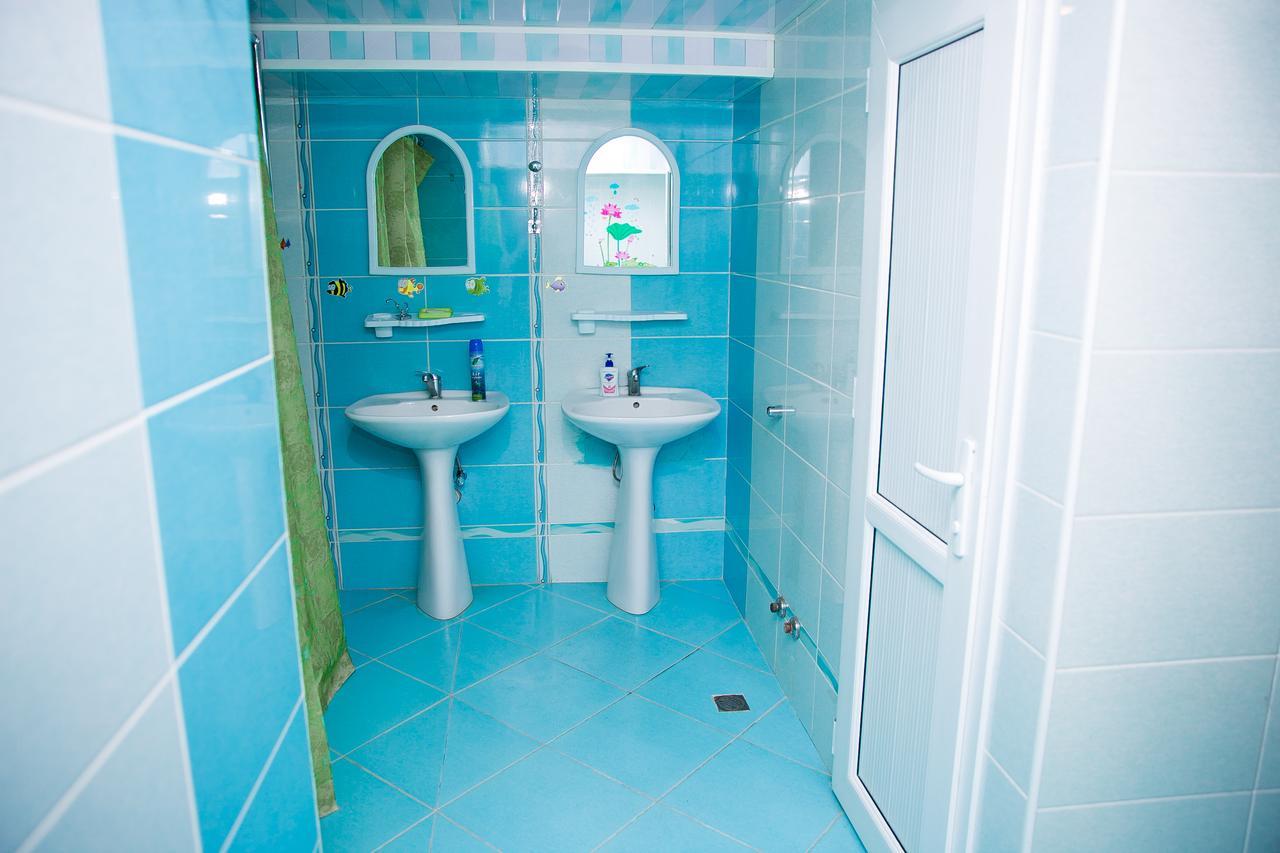 Highland Park Hostel Баку Екстер'єр фото