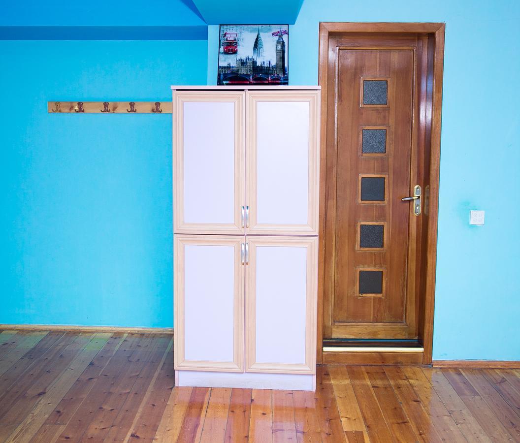Highland Park Hostel Баку Екстер'єр фото