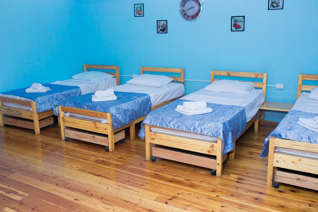 Highland Park Hostel Баку Екстер'єр фото